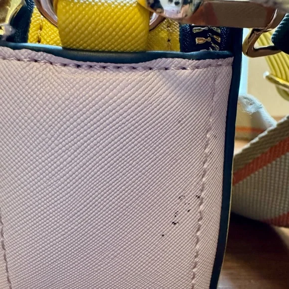 Yellow Unbranded Crossbody Bag with Bee Accent - Picture 7 of 7